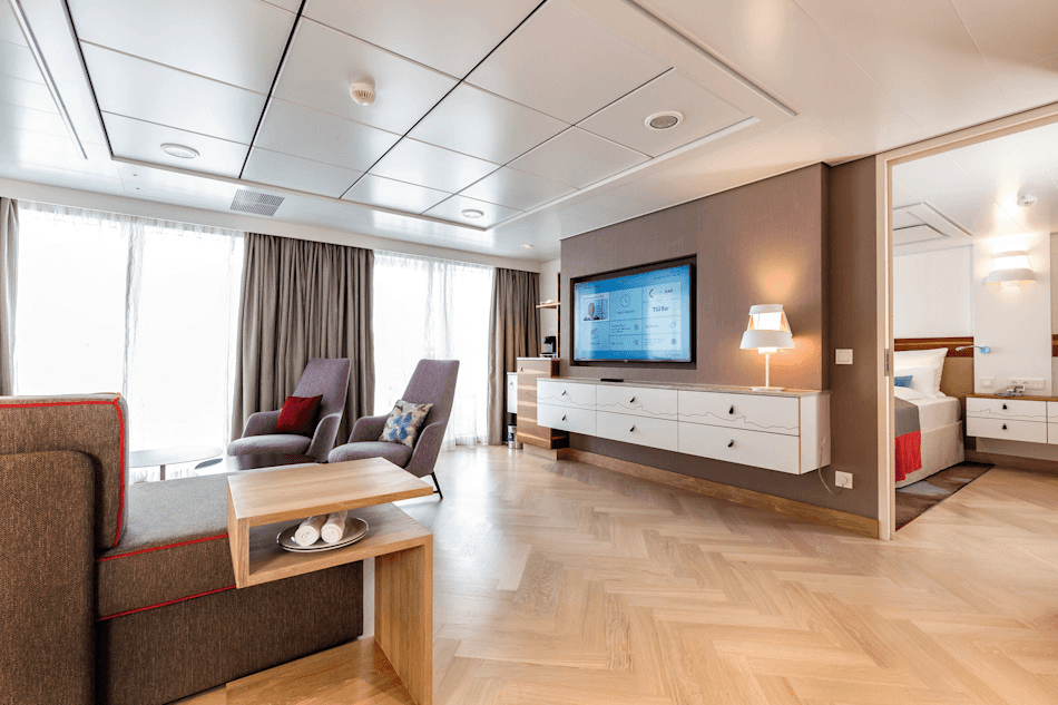 Mein Schiff 4 cruise ship