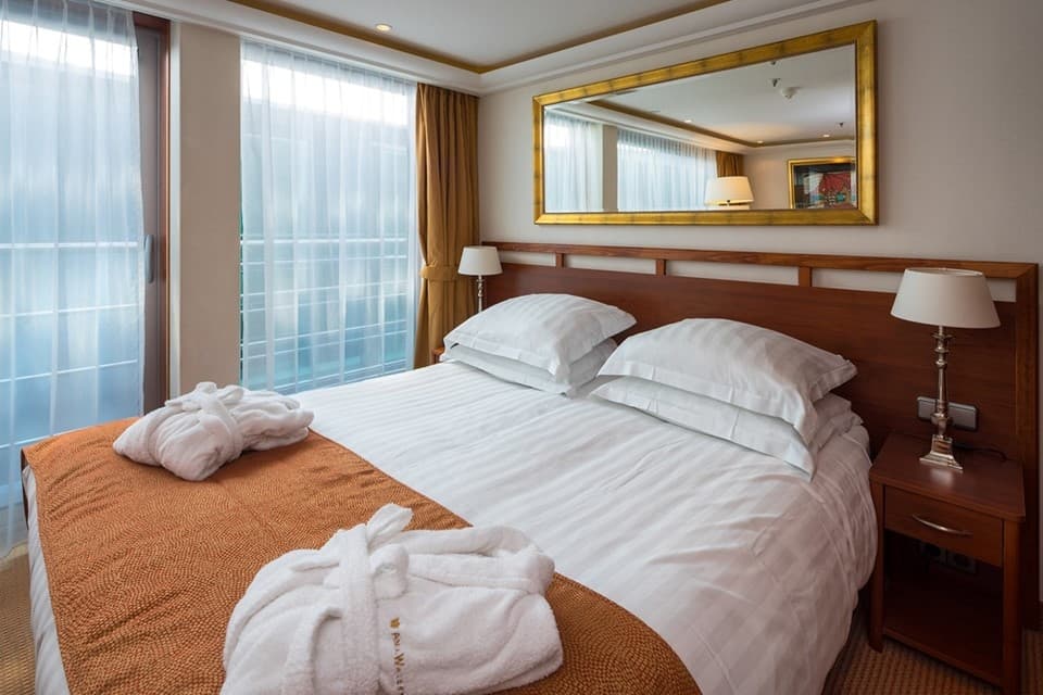 AmaCello Suite, French Balcony
