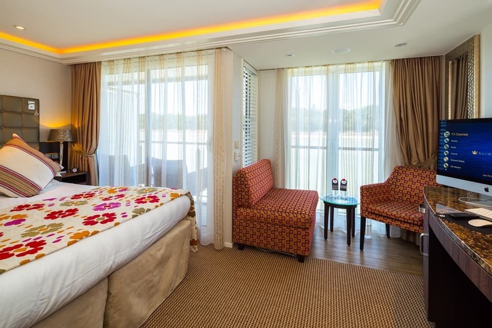 AmaViola Twin Balcony