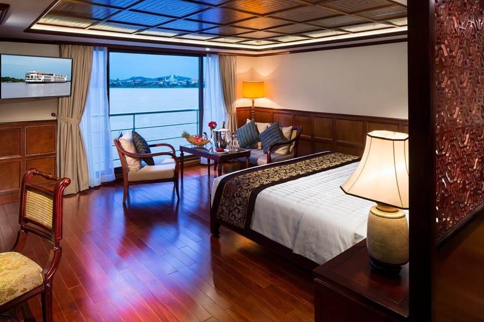 AmaDara Luxury Suite French & Outside Balcony