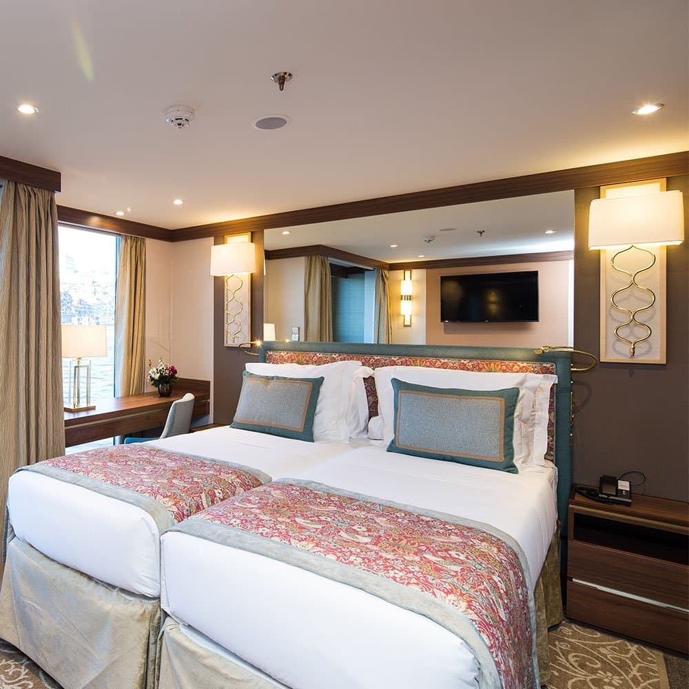 MS Douro Elegance Superior Suite - Upper Deck
