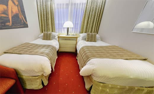 Balmoral Oceanview / Outside cabin