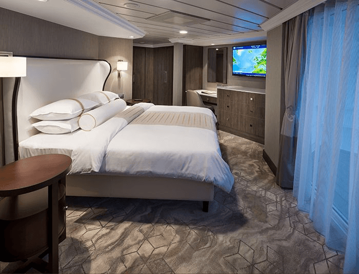 Azamara Pursuit Club World Owner Suite