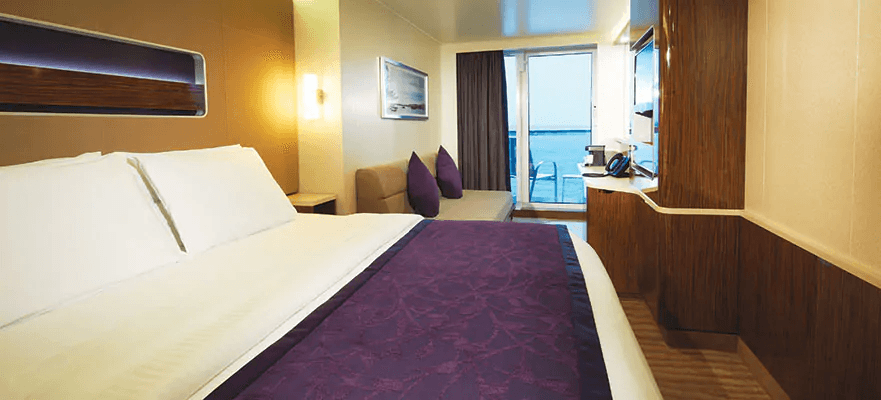 Norwegian Breakaway Family Club Balcony Suite with Balcony