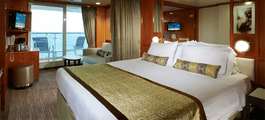 Norwegian Dawn Suite cabin