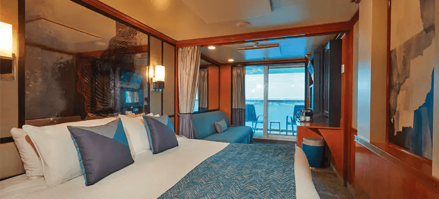 Norwegian Pearl Club Balcony Suite