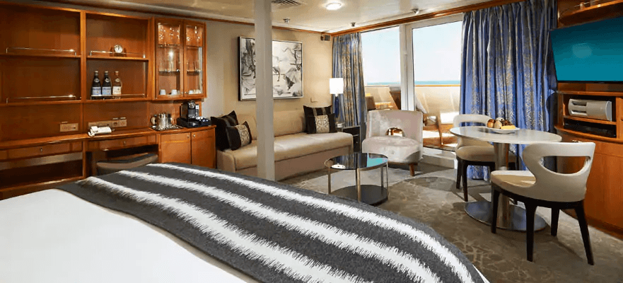 Norwegian Sun Forward-Facing Penthouse with Balcony