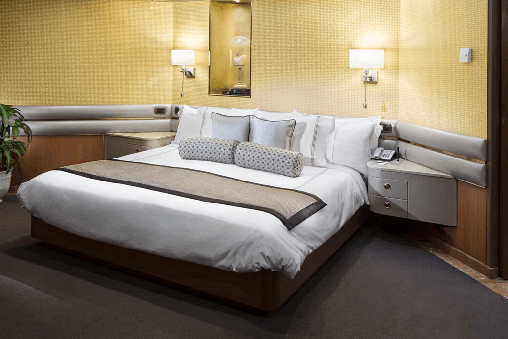 Westerdam Pinnacle Suite