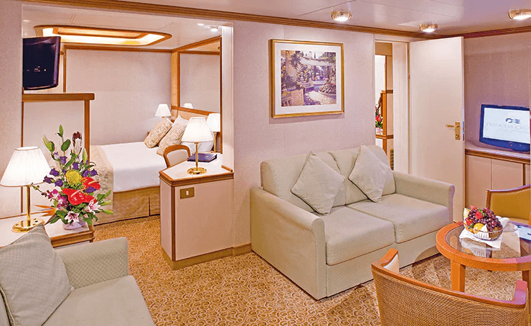 Grand Princess Family Suite with Balcony