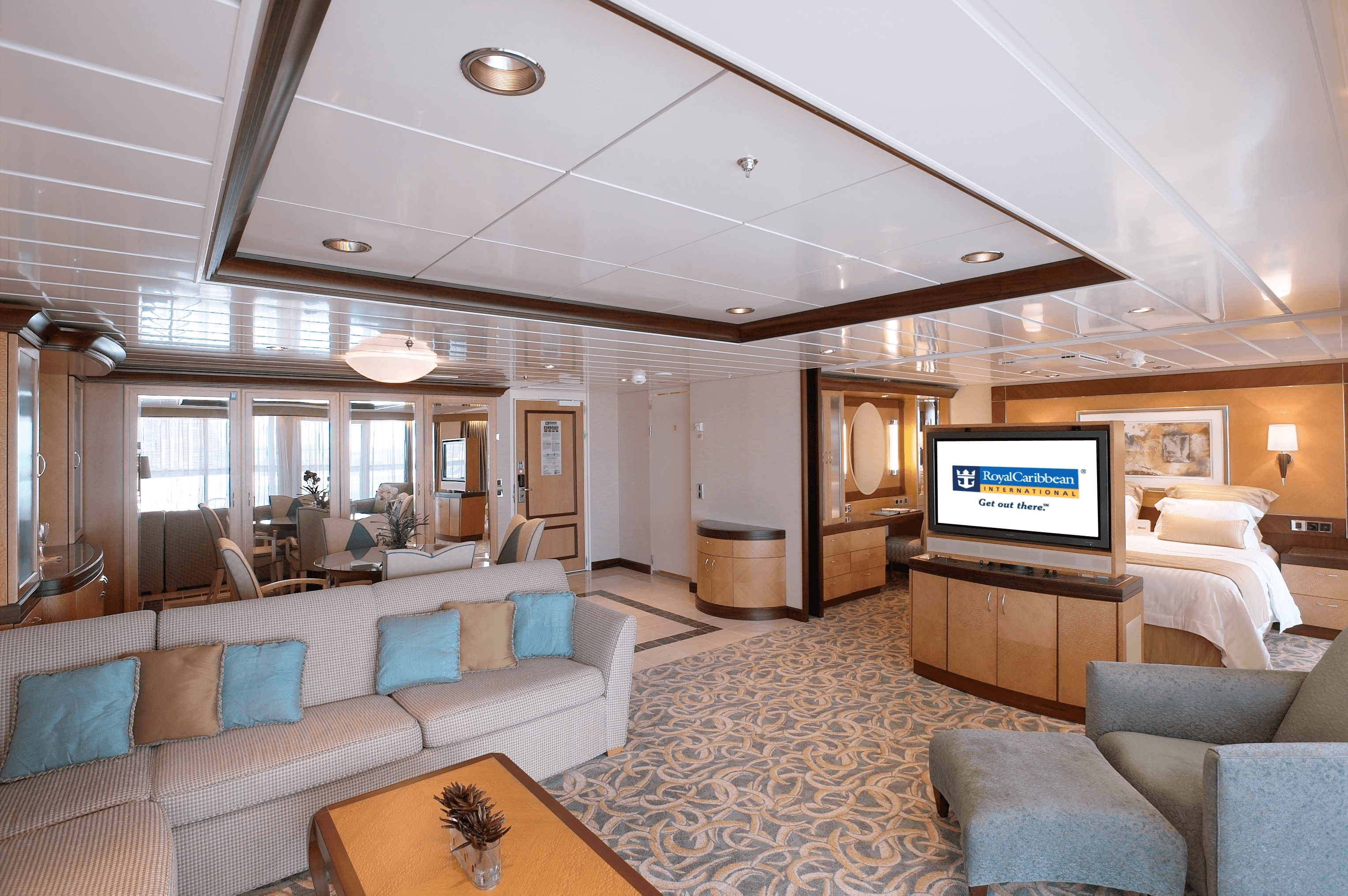 Independence of the Seas Owner's Suite - 1 Bedroom