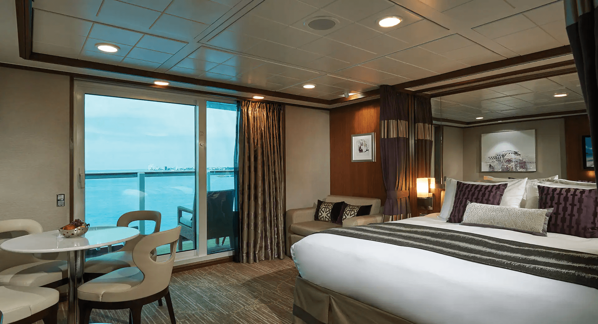 Norwegian Jewel Aft-Facing Penthouse with Balcony