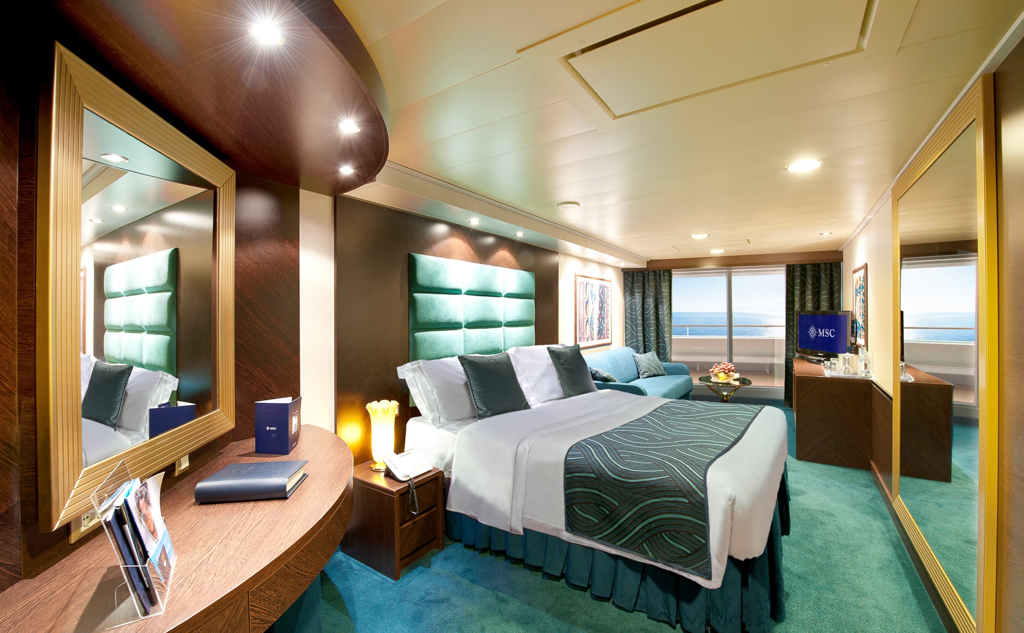MSC Divina JUNIOR SUITE AUREA WITH SEALED WINDOW