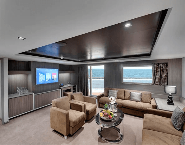 MSC Seascape YACHT CLUB ROYAL SUITE