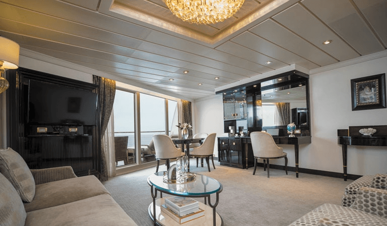 Seven Seas Mariner Seven Seas Suite (AFT)