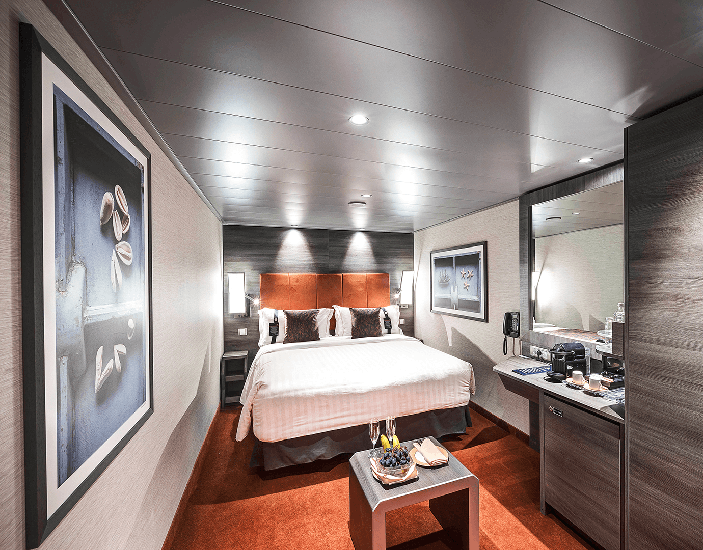 MSC Euribia YACHT CLUB INTERIOR SUITE