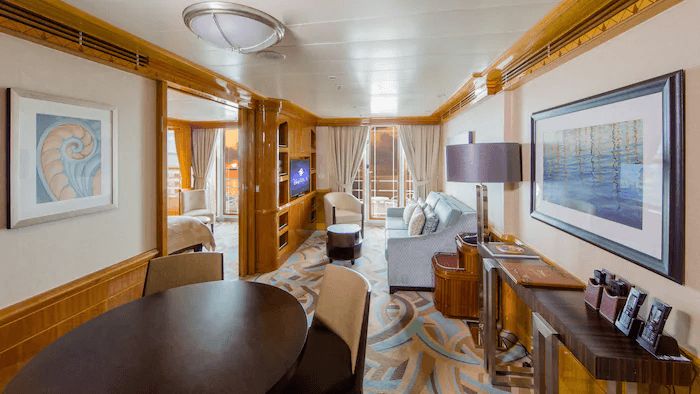 Disney Wonder Concierge 1-Bedroom Suite with Verandah