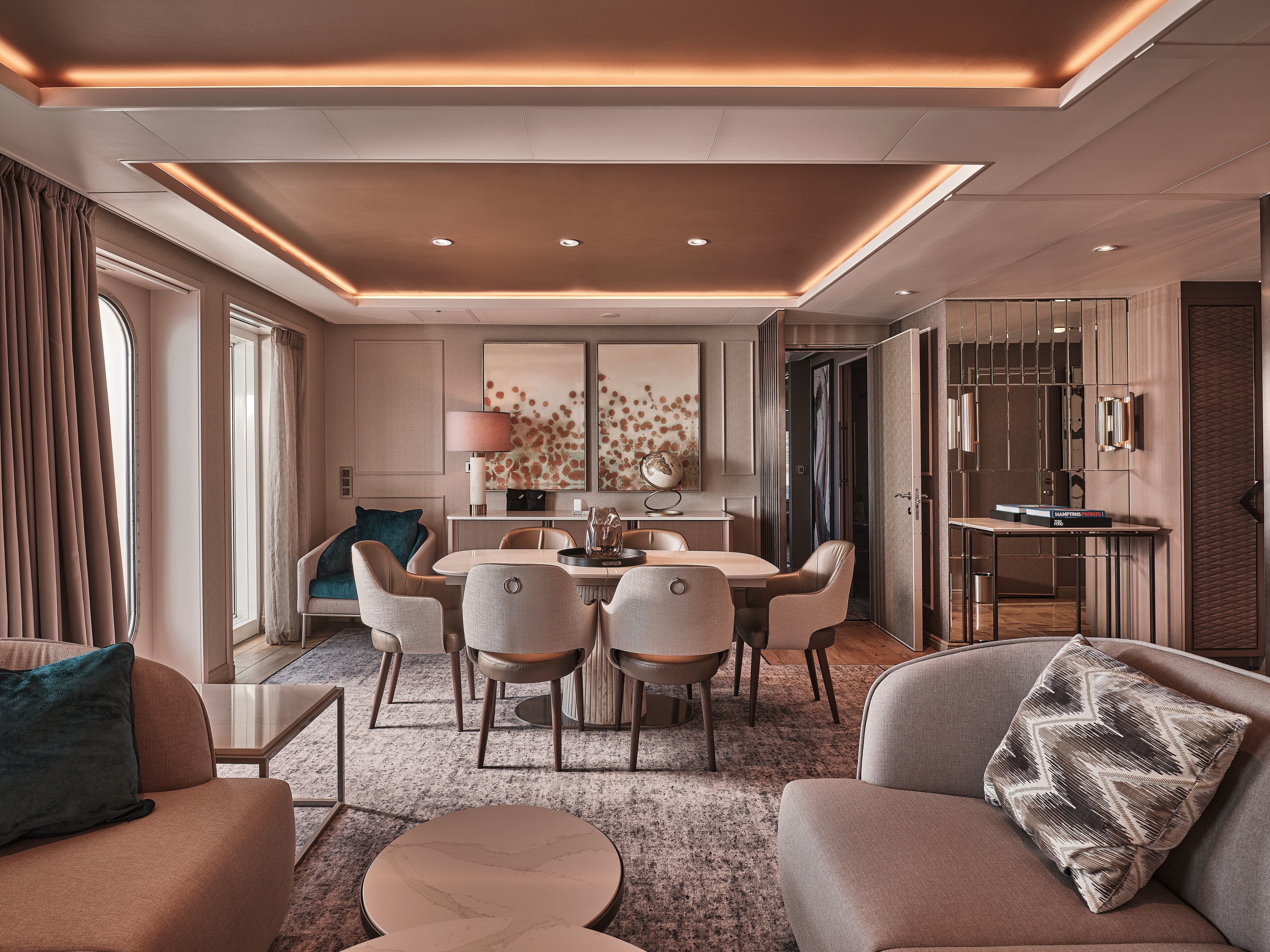 Silver Endeavour Grand Suite