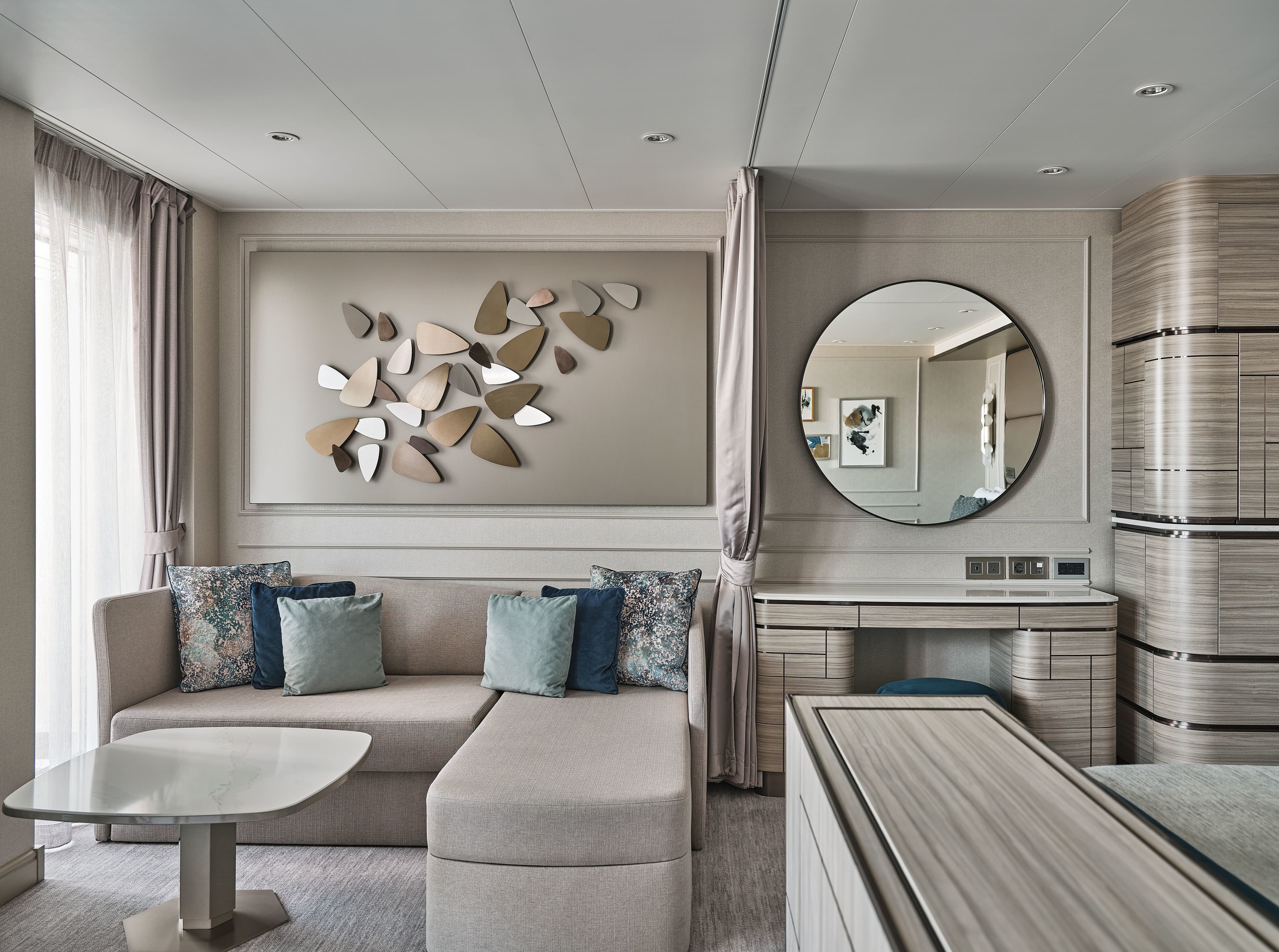 Silver Endeavour Silver Suite
