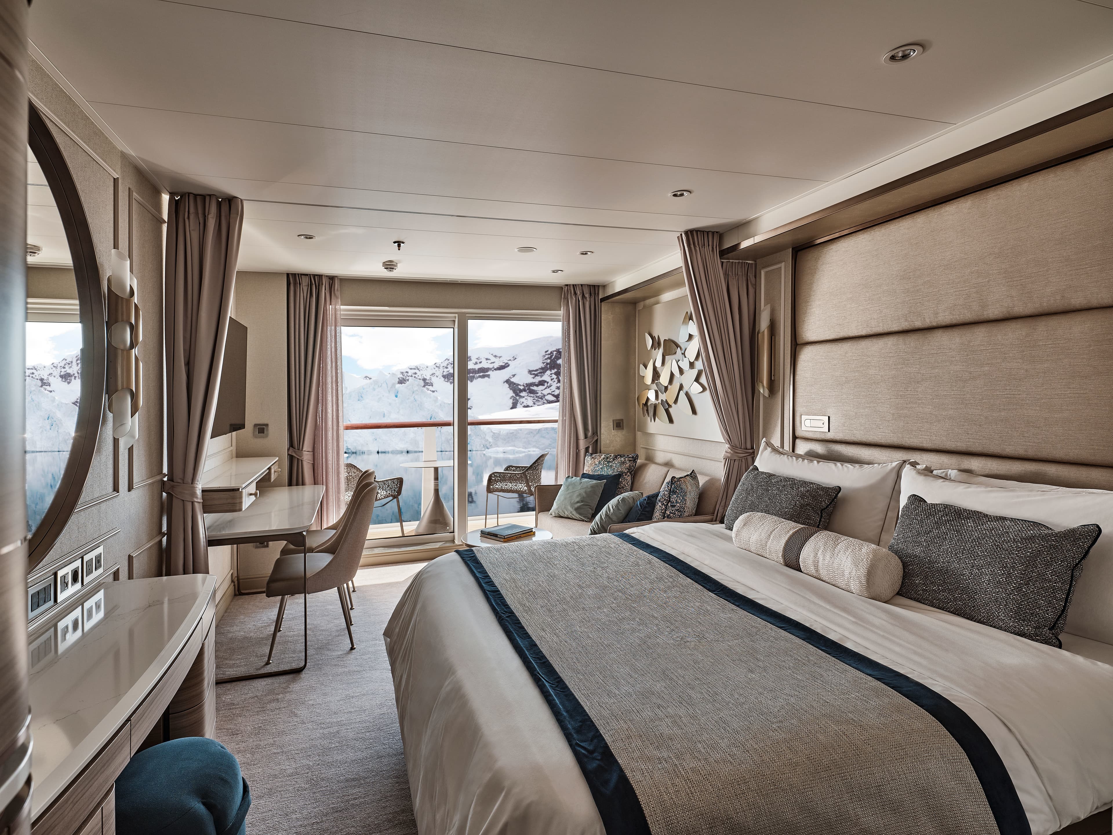 Silver Endeavour Premium Veranda Suite