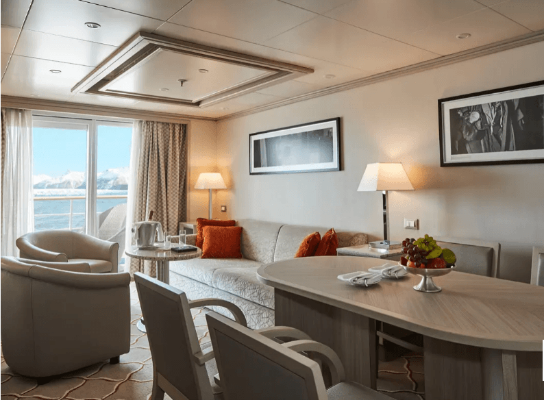 Silver Cloud Medallion Suite
