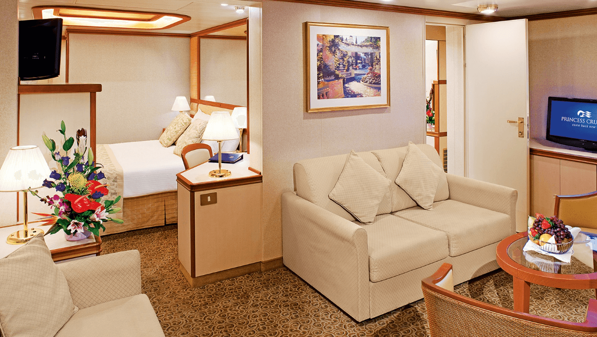Diamond Princess Family Suite with Balcony