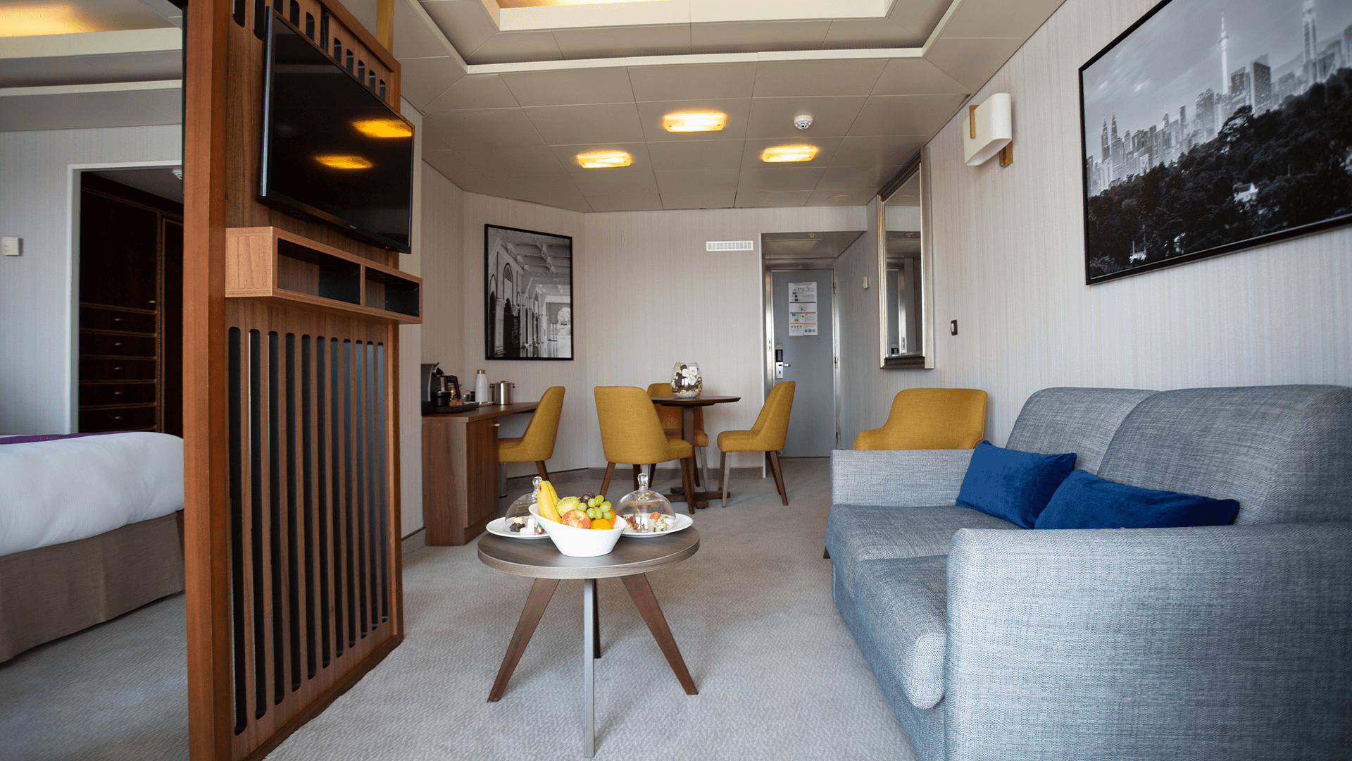 Ambience Deluxe Suite (Forward - Deck 11)