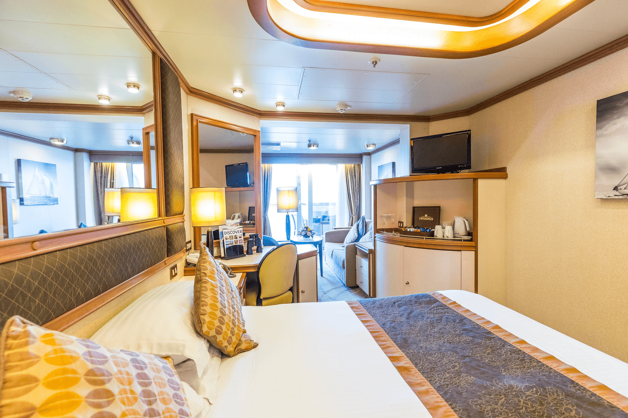Azura Suite