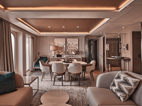 Silver Endeavour Grand 1 Suite