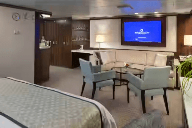Eurodam Suite cabin