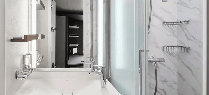 Norwegian Pearl Balcony cabin