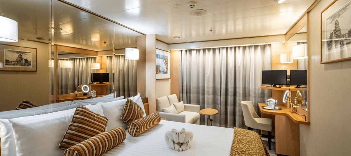 Renaissance Ocean View Cabin (Mid - Deck 06)