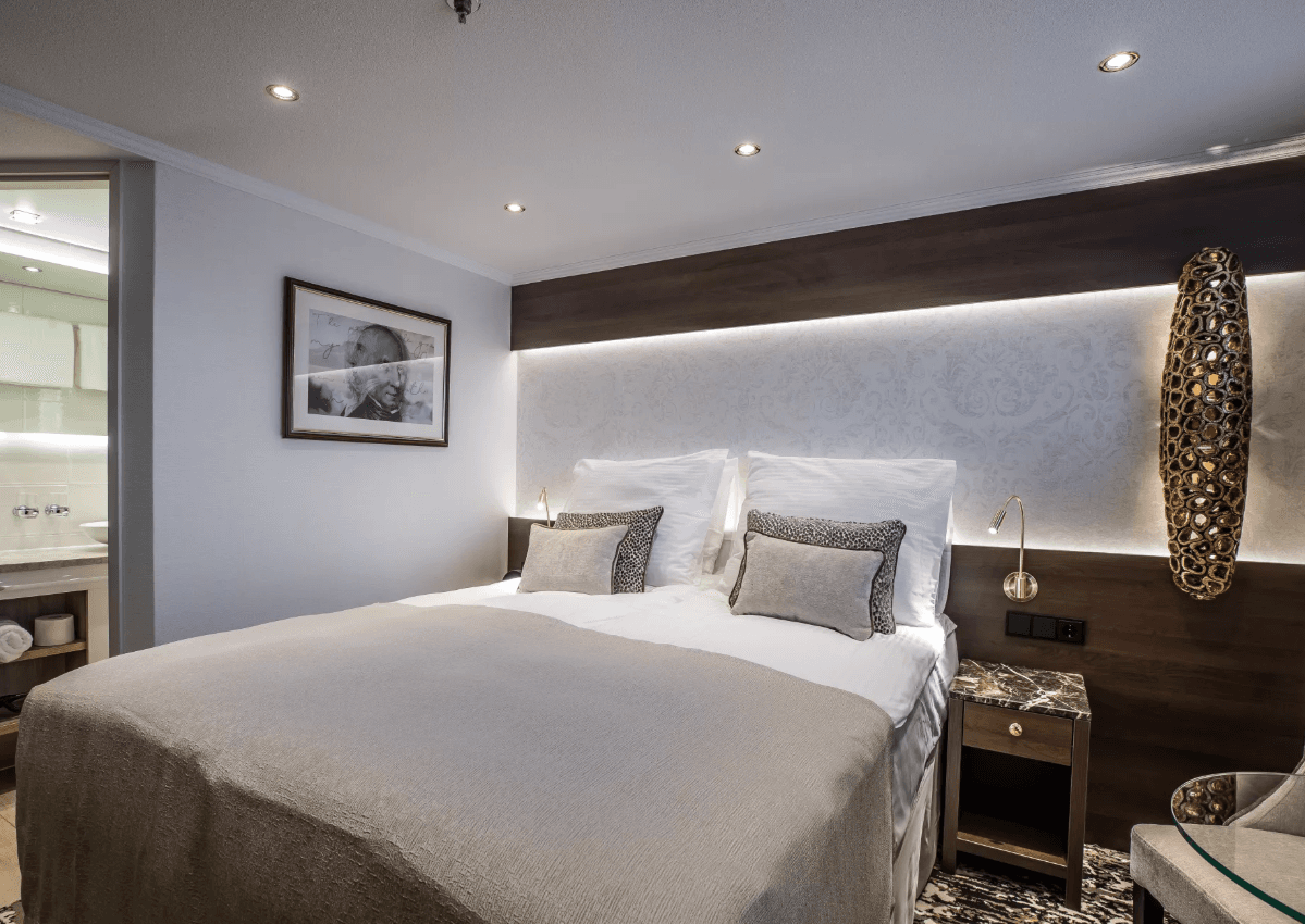 MS William Wordsworth Suite - Ruby Deck