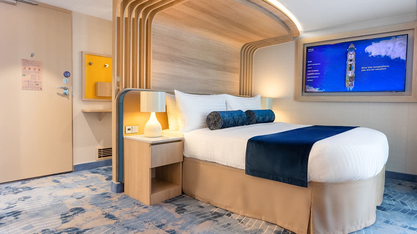 Hero of the Seas Suite cabin