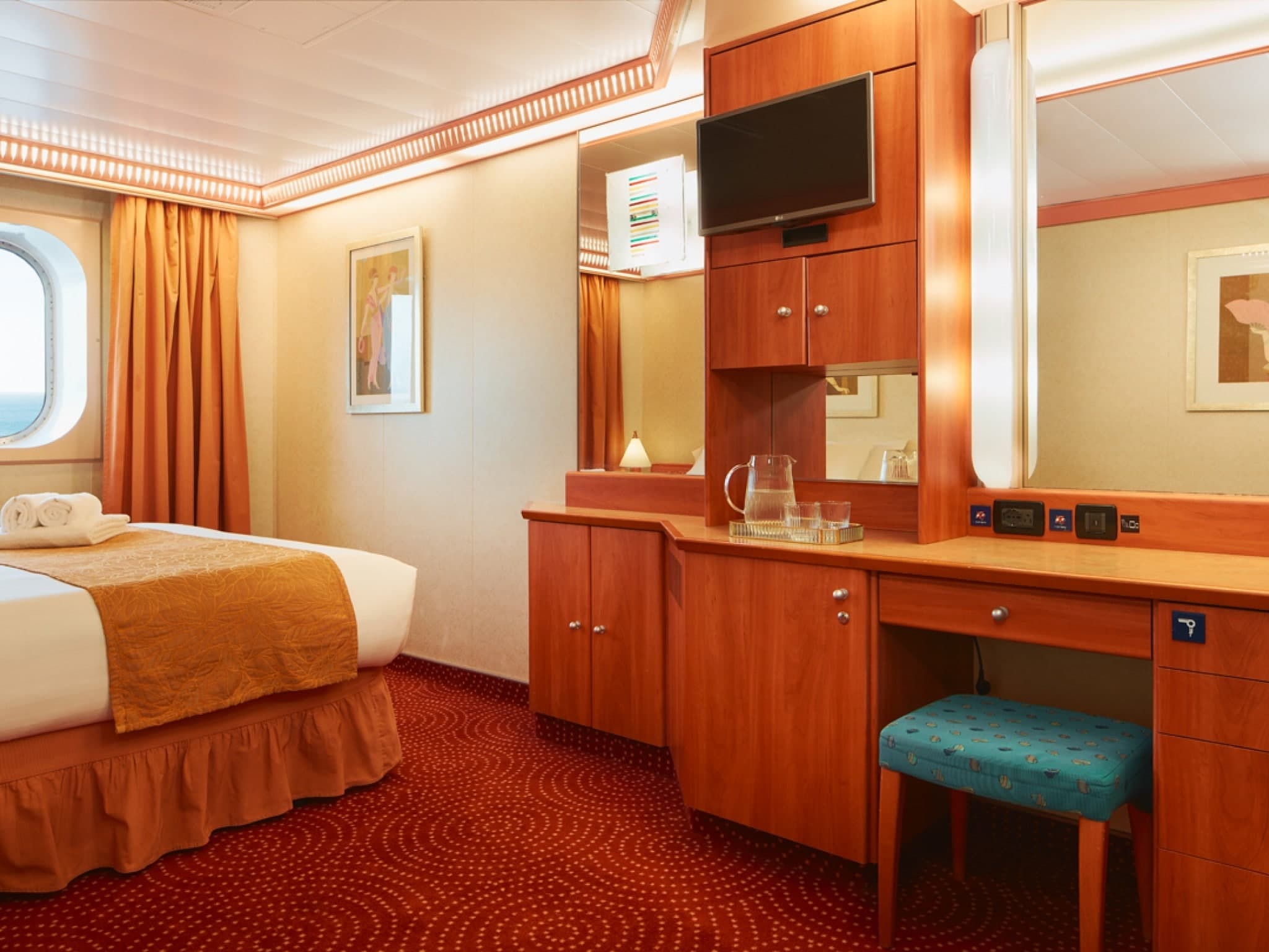 Costa Fortuna Oceanview / Outside cabin