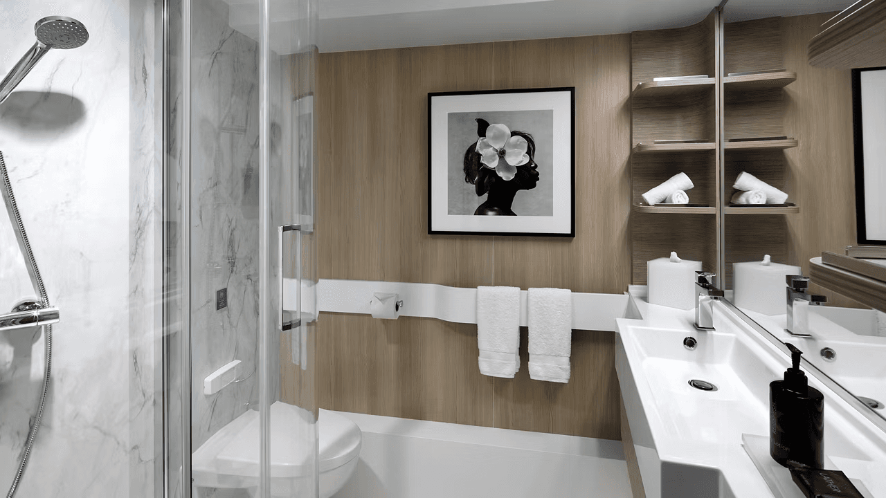 Celebrity Solstice Oceanview / Outside cabin