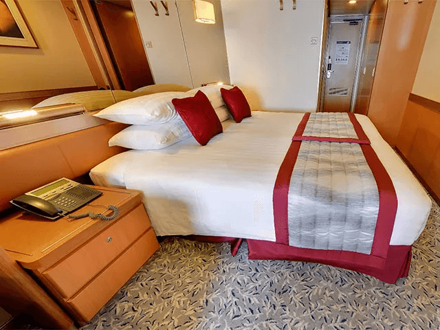 Borealis Suite cabin