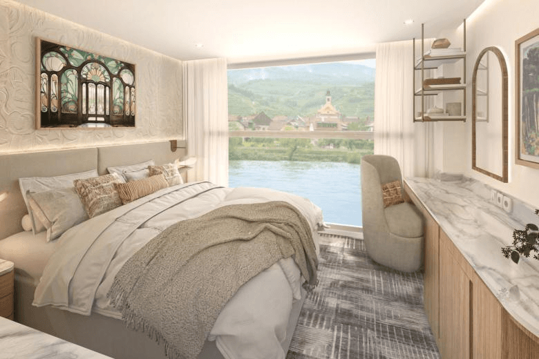 Celebrity Roamer Infinite Balcony