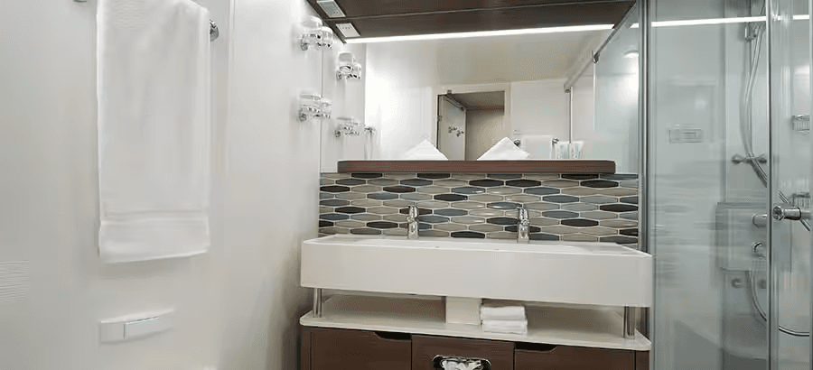 Norwegian Joy Suite cabin