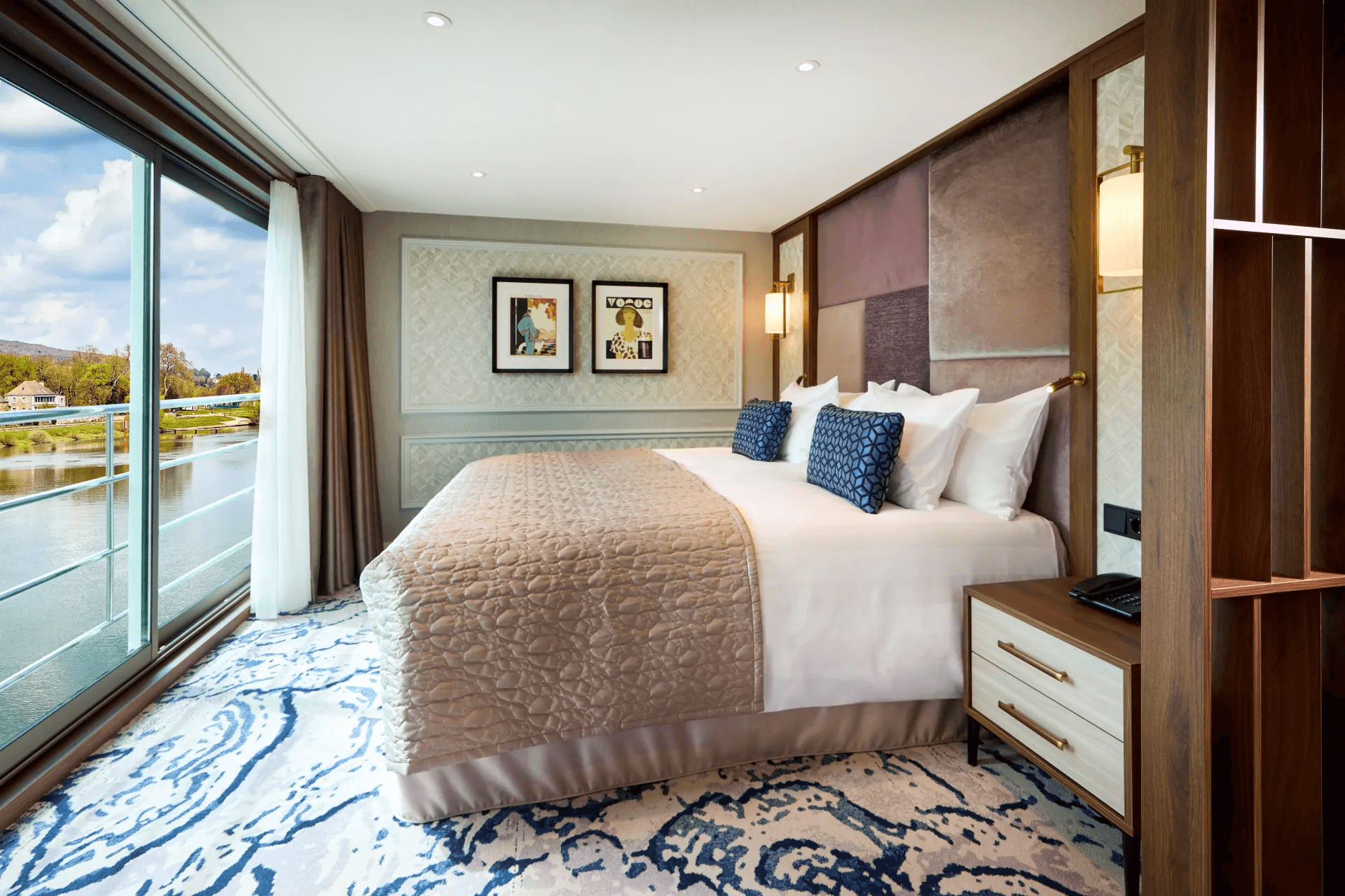 VIVA BEYOND cruise ship