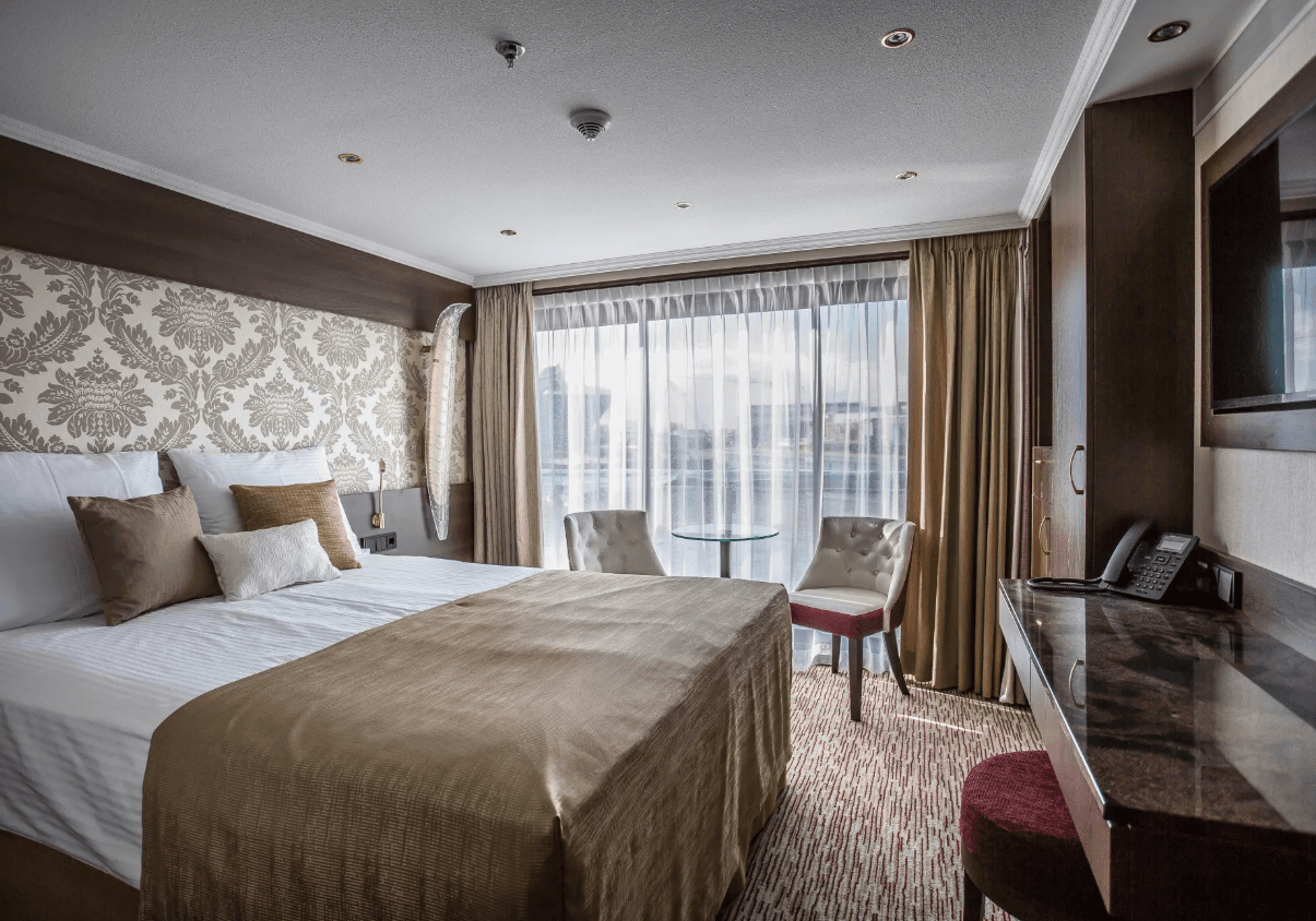 MS Emily Brontë Suite - Diamond Deck
