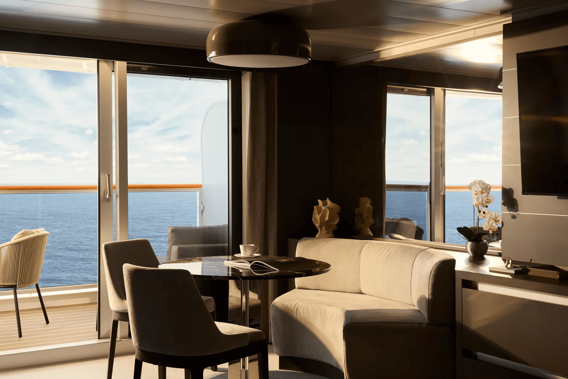 EXPLORA V Deluxe Penthouse