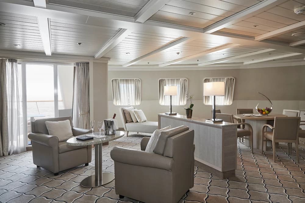 Silver Cloud Suite cabin