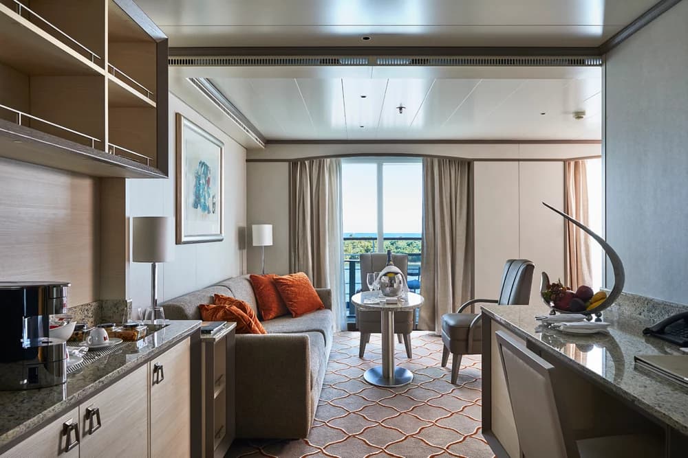 Silver Shadow Suite cabin