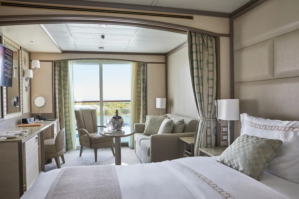 Silver Shadow Suite cabin