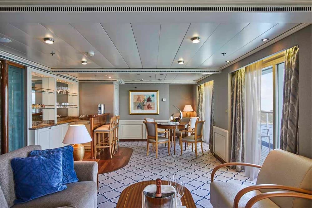 Silver Whisper Suite cabin
