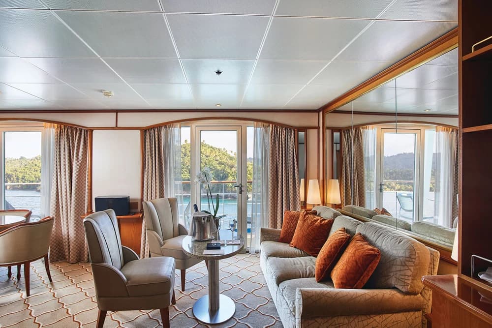 Silver Wind Suite cabin
