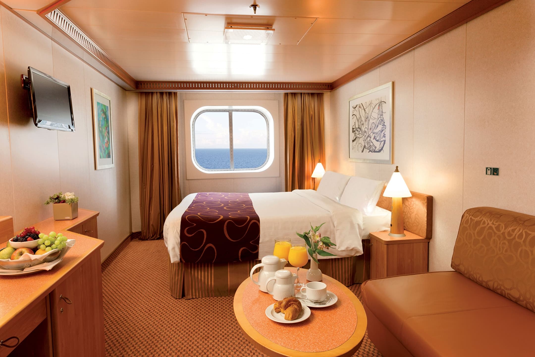 Costa Favolosa Oceanview cabin
