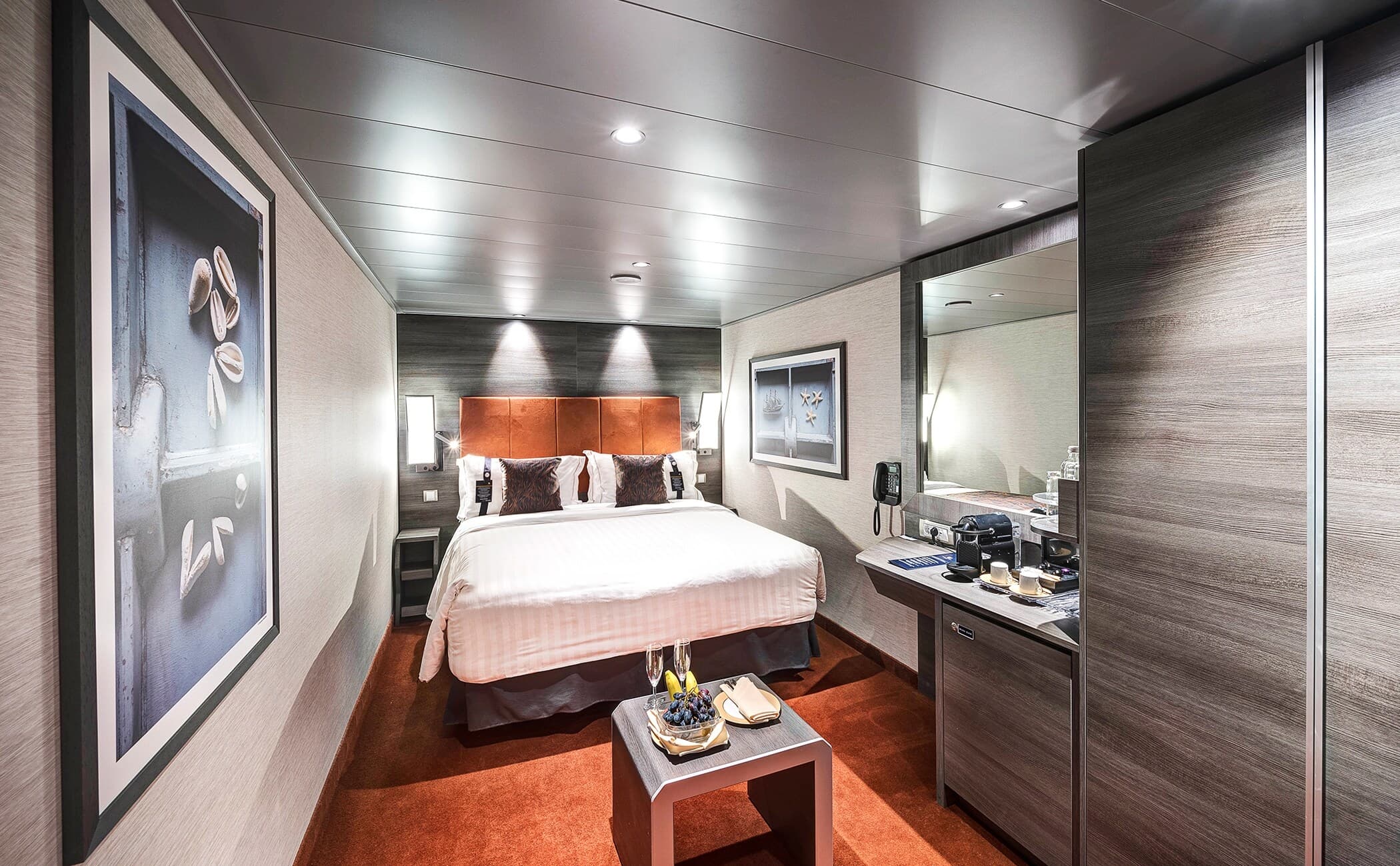 MSC Meraviglia Suite cabin