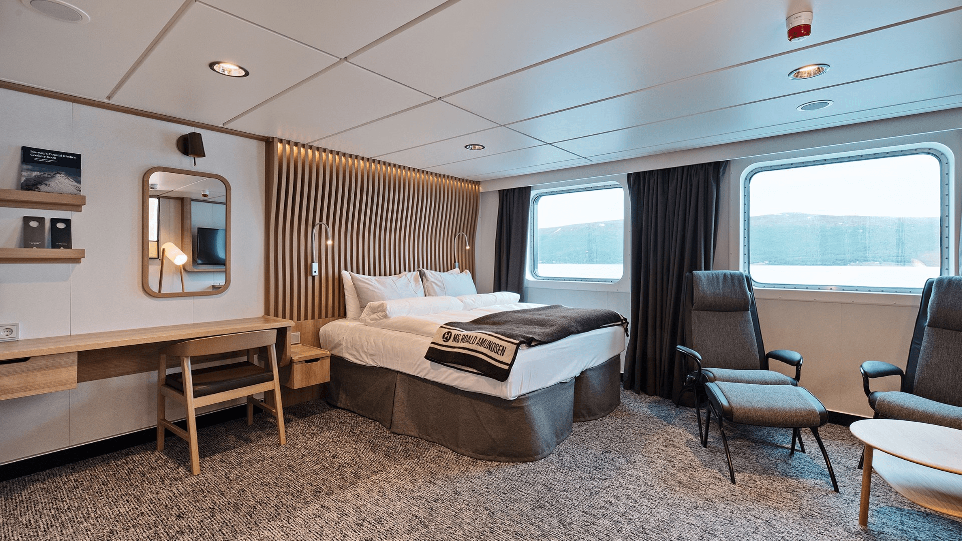MS Fridtjof Nansen Oceanview cabin
