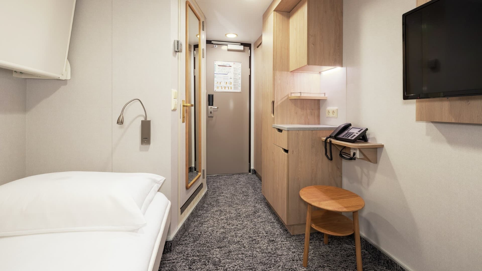 MS Finnmarken Inside cabin